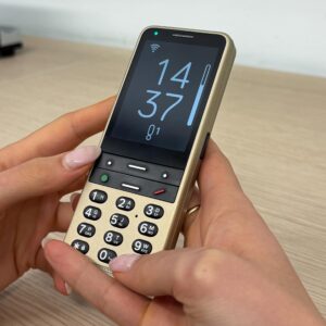 BlindShell Classico 3 - Telefono con sintesi e comandi vocali